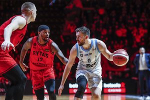 Treti metai be KMT finalo: „Rytas“ pusfinalyje neprilygo Jonavos „CBet“