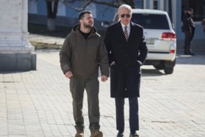 Istorinis J. Bideno vizitas Kijeve: tai žinia – ne tik V. Putinui, bet ir visam pasauliui