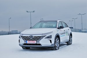 Vandenilinio „Hyundai Nexo“ testas: ar įmanoma alternatyva tradiciniams elektromobiliams?