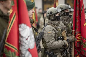 Po karinės technikos judėjimo Baltarusijoje – raminanti Lietuvos kariuomenės žinutė