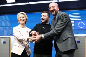 Ukrainos Aukščiausios Rados narys: tikimės iki šių metų pabaigos pradėti derybas dėl priėmimo į ES