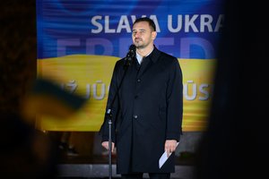 Ukrainos ambasadorius Lietuvoje Petro Bešta: „Stipru, kad laikydami ginklus mūsų poetai sugeba kurti“ 