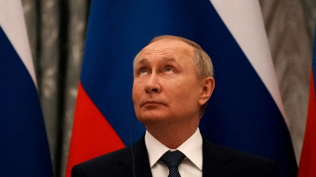 Įtampa auga: V. Putinas skelbia, kad Rusija skirs daugiau dėmesio branduolinių pajėgų didinimui