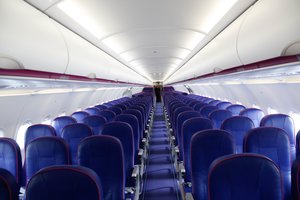 „Wizz Air“ atšaukė dar vieną planuotą maršrutą iš Vilniaus