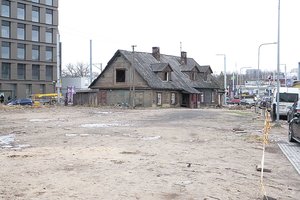 Švitrigailos gatvės mediniai namai jau šluojami nuo žemės paviršiaus: Vilniuje prasidės dar vienos statybos