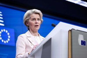 Po migrantų žūties Italijoje EK vadovė paragino reformuoti prieglobsčio sistemą