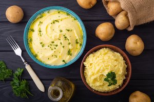 Išbandykite kitokią bulvių košę: receptai, kurie įtiks net išrankiausiems