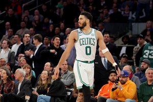 Įsibėgėję „Knicks“ krepšininkai išvertė „Celtics“ ekipą iš Rytų konferencijos lyderių posto