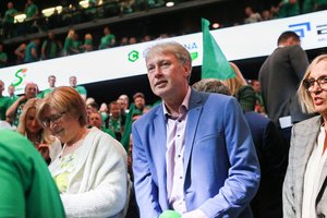 Legendinis A. Brazys netikėtai grąžino jam įteiktą V. Landsbergio padėką