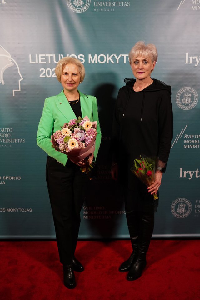 Iškilminguose „Lietuvos mokytojas“ apdovanojimuose – garbūs svečiai.<br> G. Bitvinsko nuotr.