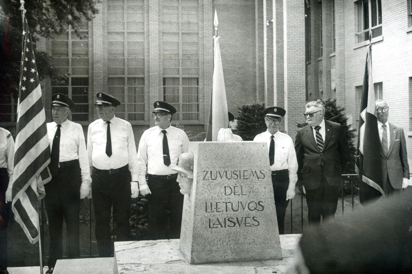 Čikagos šauliai prisimena žuvusius dėl Lietuvos laisvės.<br>A.Stanevičiaus nuotr.