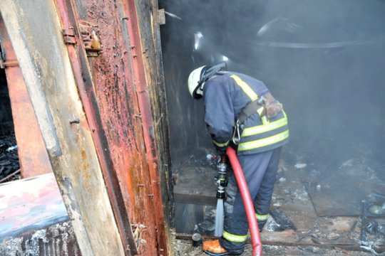 Klaipėdos rajone užsidegusiame statybiniame vagonėlyje ugniagesiai aptiko vyro kūną