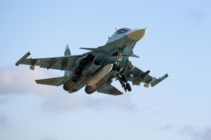 Ukrainos kariai netoli Jenakijevės numušė Rusijos lėktuvą Su-34