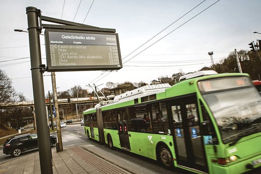 Naujovė Kauno viešojo transporto stotelėse patinka ne visiems – štai kas kliūva keleiviams