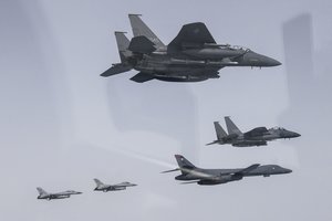 JAV ir Pietų Korėja paskelbė surengsiančios didžiausias per penkerius metus karines pratybas