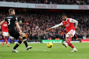 „Premier“ lygos lyderis „Arsenal“ išsikapstė iš sunkios situacijos – buvo atsilikęs 0:2