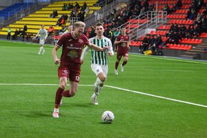 Sensacija „Sportimos“ manieže: tris įvarčius praleidęs „Žalgiris“ pralaimėjo pirmąsias A lygos rungtynes „Džiugui“