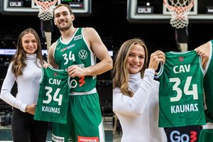 Žalgirietis Tyleris Cavanaugh ir mylimoji Madeline sulaukė šeimos pagausėjimo