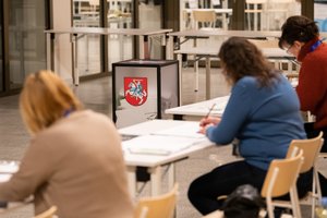 Paaiškėjo, kas daugiausia mandatų turės savivaldybių tarybose