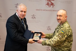 KAM ruošia naują paramos Ukrainai paketą: planuoja apmokyti ir per 1600 Ukrainos karių