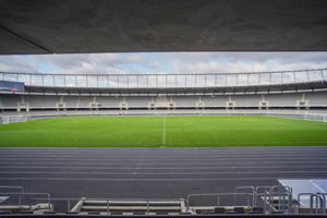 Siūloma palaipsniui atsisakyti mikroplastikų sintetinėse sporto dangose