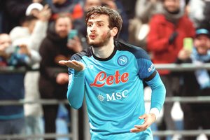 Neapoliečiai skiria maldas naujam dievukui Kvaradonai