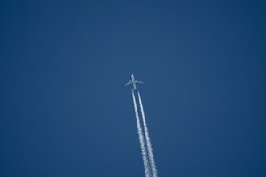 Praėjusios savaitės sustabdymai: sankcionuotas asmuo lėktuvu bandė atskristi į Lietuvą, neįleistas laivas su Rusijos vėliava