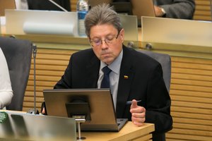 A. Sysas kritiškai vertina S. Šedbaro kandidatūrą į KT teisėjus: socialdemokratai siūlymo nepalaikys