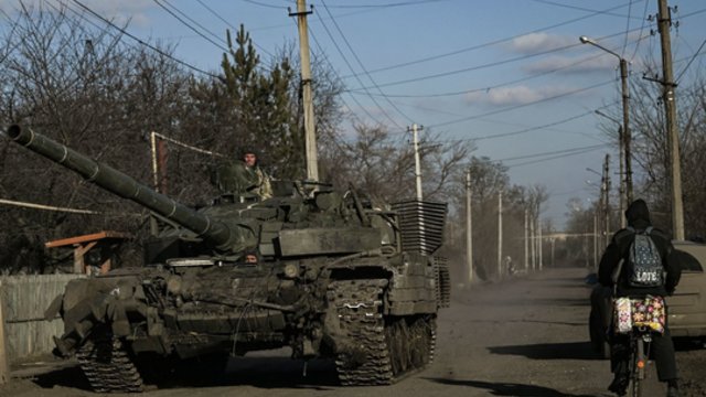 Rusijai pasistūmėjus Bachmute Ukraina rengiasi kontrpuolimui: būtina laimėti laiko