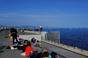 Lietuviai gali tik pavydėti: dar neįpusėjus kovui Ispaniją pasiekė karščio banga