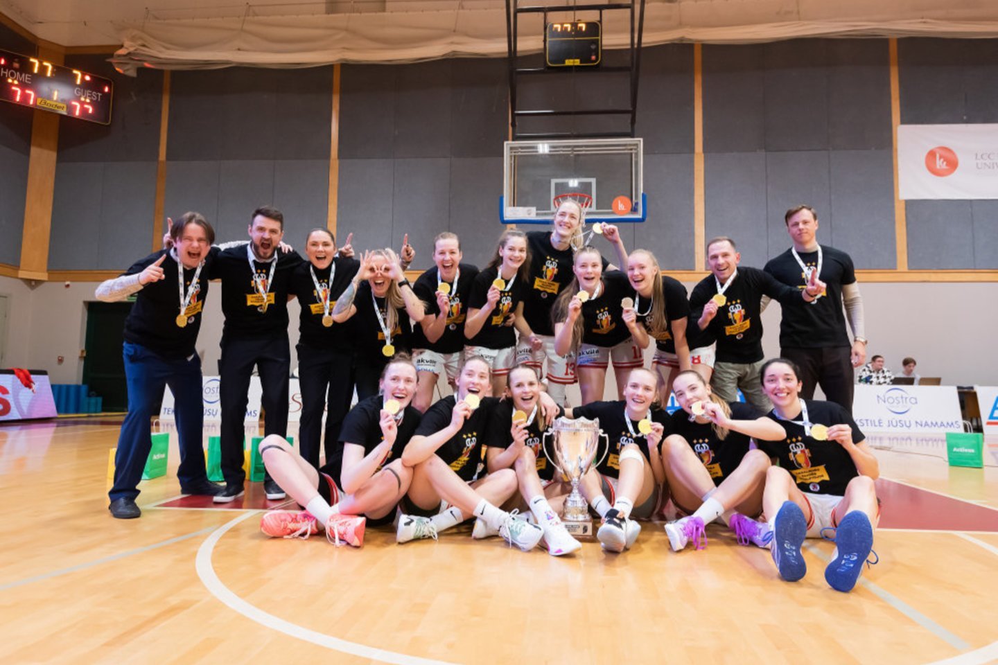  Lietuvos moterų krepšinio taurę trečius metus iš eilės iškovojo „Kibirkštis“<br>D. Lukštos nuotr.