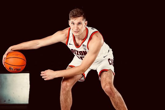 NCAA atkrintamosiose kovose – keturi lietuviai: broliai Tubeliai, Augustas Marčiulionis ir Hubertas Pivorius