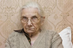 4 moterys pagal Zodiako ženklą, kurios senatvėje tampa nepakenčiamos