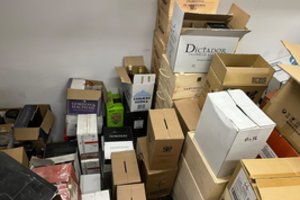 Kauno policijos smūgis šešėliniams prekeiviams: pareigūnų rankose atsidūrė alkoholis ir rūkalai, tūkstančiai eurų