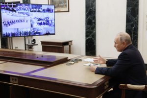 V. Putinas vis labiau siaurina savo vidinį ratą: analitikai įvardijo, kokią vietą jame gali užimti J. Prigožinas