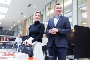 Iš A. Zuoko – lūkestis, kad pasikartos G. Nausėdos efektas, ir atsakas O. Šurajevui