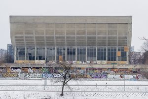 Sporto rūmų pastatas liks aptvertas: taip saugiau visiems