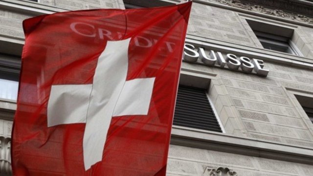Europos akcijų biržas užvaldė baimė: kyla įtampa dėl vieno didžiausių Šveicarijos bankų
