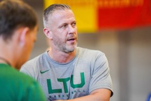 Vilniaus derbį NKL atkrintamųjų serijoje pasitinkantis T. Purlys: „Šitoje lygoje nieko negali prognozuoti“