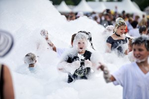Globėjos namuose laimę surado net penki skirtingo amžiaus berniukai