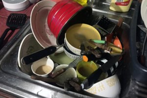 To į klozetą ir kriauklę geriau nemesti – tai vamzdžių „žudikai“ 