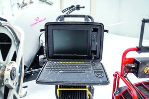 Iš vamzdžių traukia ir daiktus, ir drabužius, tačiau neišsprendžiamų problemų nėra: tuo jau įsitikino ne tik kauniečiai