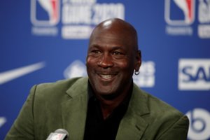 M. Jordanas planuoja parduoti NBA klubo akcijas ir nebūti savininku