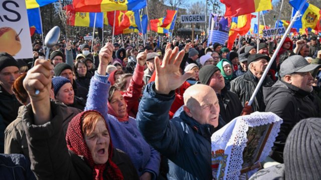 Įvardijo, ko Rusija siekia Moldovoje: kaišant pagalius į ratus naudoja ir oligarchus