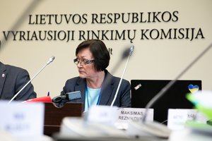 VRK pirmininkei pratęstas nedarbingumas: pagrindinę rinkimų dieną institucijai vadovaus A. Puksas