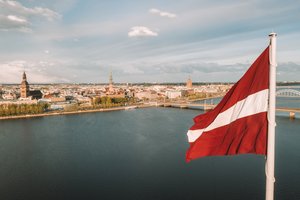 Latvija dar 35 rusus įtraukė į „juodąjį sąrašą“