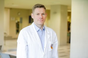 Kauniečiai šį gydytoją rekomenduoja draugams bei šeimos nariams – tik kavų ir šokolado prašo nenešti: „Padėkų iš kišenės nepriimu“