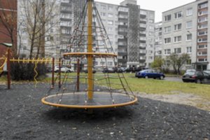 Vilniaus daugiabučių gyventojai jaučiasi kaimynų įkaitais: „Einant į kiemą tik ir drebėk“