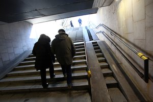 Šią Kauno perėją vadina miesto gėda: „Didelė rizika, kad pakryps vežimėlis ir vaikas susižeis arba mama nudribs“