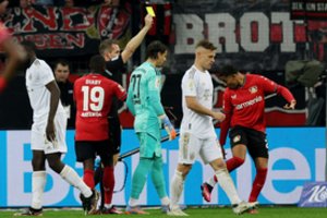 Vokietijoje kritusi „Bayern“ prarado lyderės poziciją